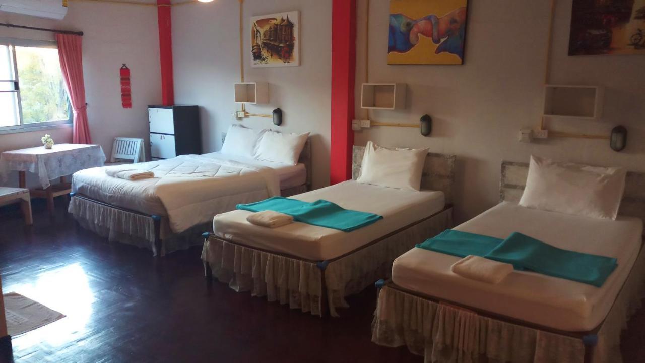 Fun-D Hostel Чианграй Экстерьер фото