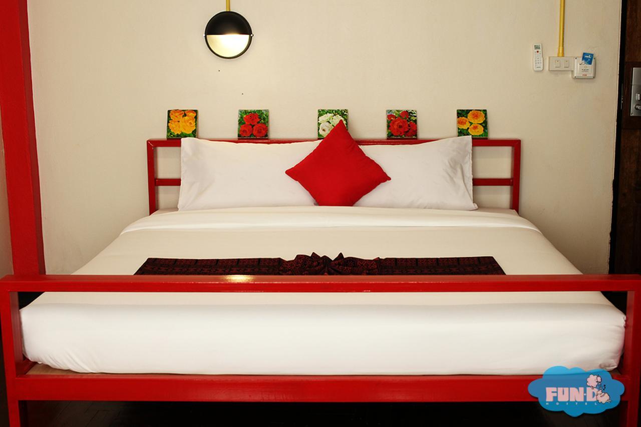 Fun-D Hostel Чианграй Экстерьер фото